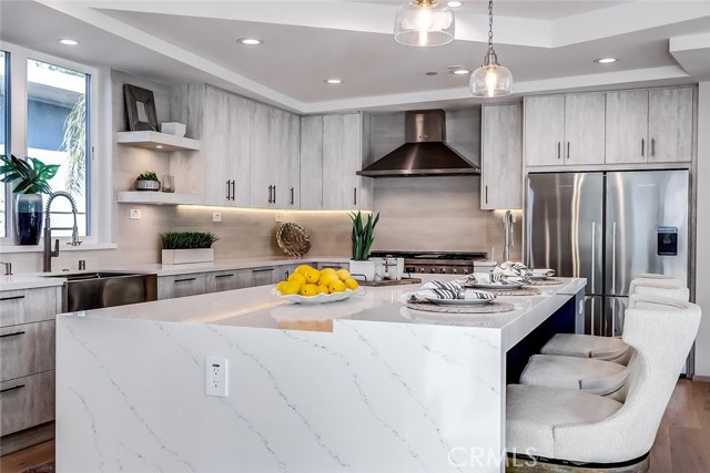 Chef's inspired kitchen with island