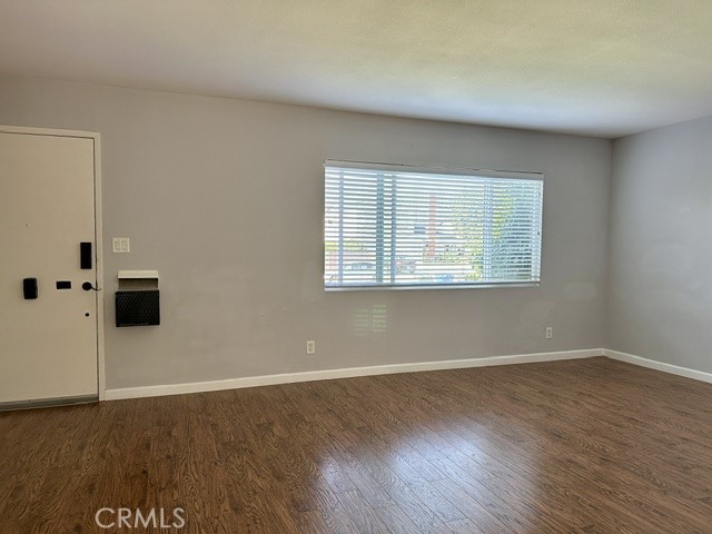 Detail Gallery Image 3 of 28 For 1238 Dunwich Ave, Torrance,  CA 90502 - 3 Beds | 2 Baths
