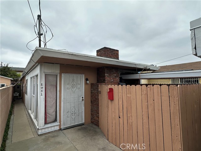 2051 Harding Street, Long Beach, California 90805, ,Multi-Family,For Sale,Harding,OC25097363