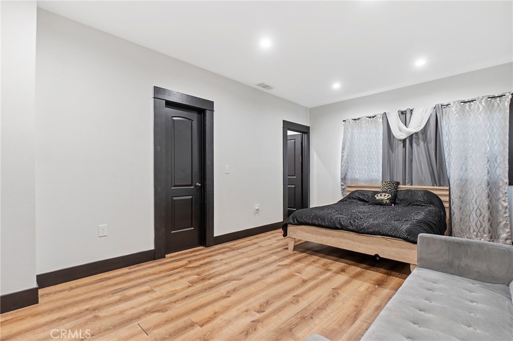 MLS #OC25176241 image #28