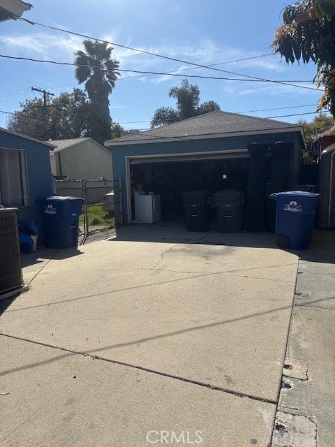9525 Dearborn Avenue, South Gate, California 90280, 2 Bedrooms Bedrooms, ,1 BathroomBathrooms,Residential,For Sale,9525 Dearborn Avenue,CRDW25161097
