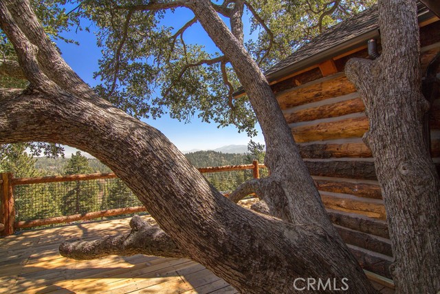 Detail Gallery Image 3 of 52 For 26329 Spyglass, Lake Arrowhead,  CA 92352 - 5 Beds | 3/1 Baths