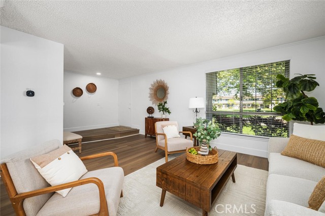 Detail Gallery Image 15 of 73 For 4236 Larwin, Cypress,  CA 90630 - 4 Beds | 2/1 Baths