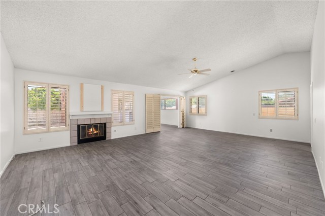 Detail Gallery Image 3 of 25 For 43922 Warner Trl, Palm Desert,  CA 92211 - 3 Beds | 2/1 Baths
