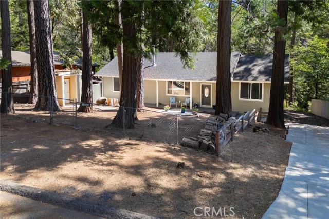 14868 Hickok Court, Magalia CA: https://media.crmls.org/medias/2f25f671-7d2e-4e76-9786-f04935234404.jpg