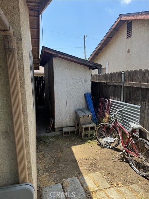 14222 Filmore Street, Arleta CA: https://media.crmls.org/medias/2f26a85a-3764-4b15-b5f2-0fb2a8d29200.jpg