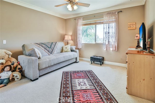 Detail Gallery Image 32 of 61 For 13910 Mountain View Pl, Sylmar,  CA 91342 - 5 Beds | 3 Baths