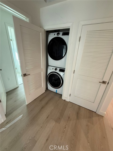 Detail Gallery Image 7 of 22 For 5972 Jamieson Ave, Encino,  CA 91316 - 3 Beds | 3 Baths