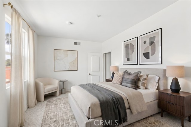 Detail Gallery Image 9 of 10 For 14343 Burbank Bld #301,  Sherman Oaks,  CA 91401 - 3 Beds | 2 Baths