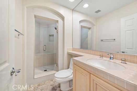 18 Beaconsfield, Rancho Santa Margarita CA: https://media.crmls.org/medias/2f282c08-7f5b-4f0f-91a5-0be591c54ad0.jpg