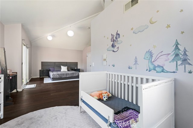 Detail Gallery Image 30 of 48 For 9400 1/2 Noble, North Hills,  CA 91343 - 5 Beds | 3 Baths