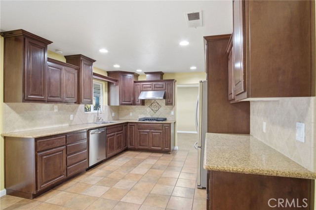 Detail Gallery Image 16 of 61 For 4316 Buckeye Ln, Atwater,  CA 95301 - 3 Beds | 3 Baths