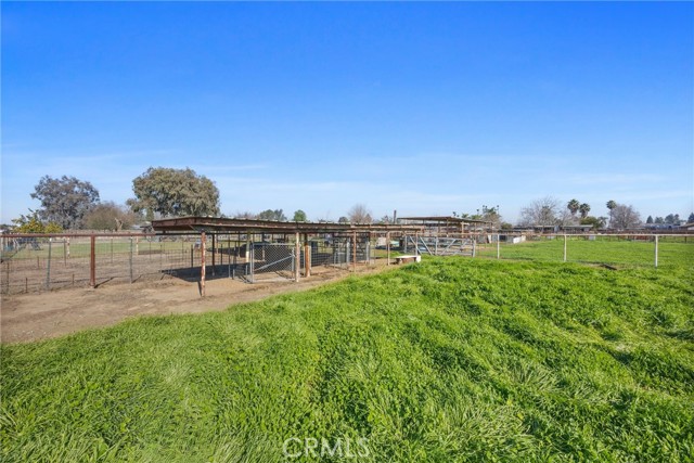 7519 Man O War Street, Bakersfield CA: https://media.crmls.org/medias/2f29d832-686c-4431-a693-5a43d23a8332.jpg