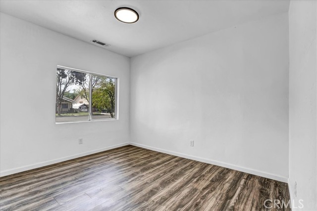 516 C Street, Lemoore CA: https://media.crmls.org/medias/2f29f29e-292d-465f-bcc2-6ad64736e8cb.jpg
