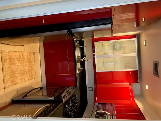 800 W 1st Street, Los Angeles CA: https://media.crmls.org/medias/2f2a2d30-3e7d-4e4c-ae3f-610fd18e9e30.jpg