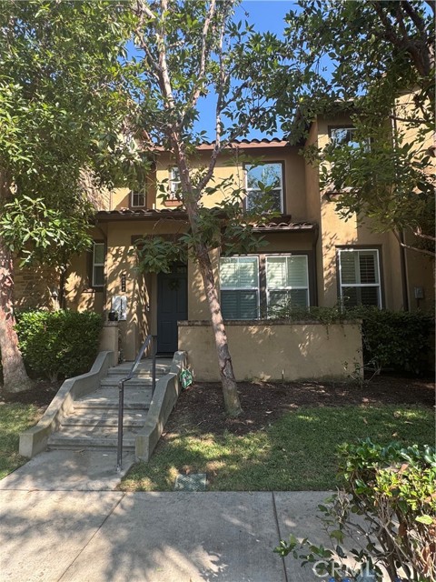120 Jadestone, Irvine CA: https://media.crmls.org/medias/2f2a3578-8486-4281-b07f-e0cb4f7e6d1a.jpg