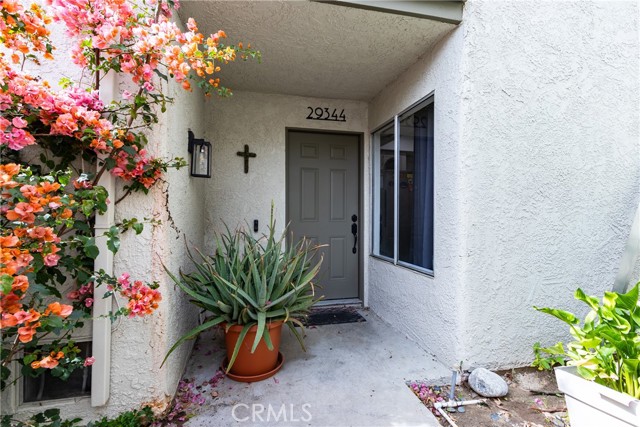 Detail Gallery Image 4 of 35 For 29344 via Frontera, Murrieta,  CA 92563 - 2 Beds | 2 Baths