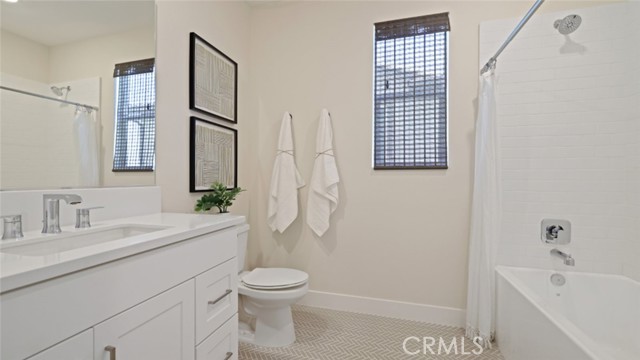 Detail Gallery Image 24 of 36 For 29599 Camino Azar, Valencia,  CA 91354 - 4 Beds | 4 Baths