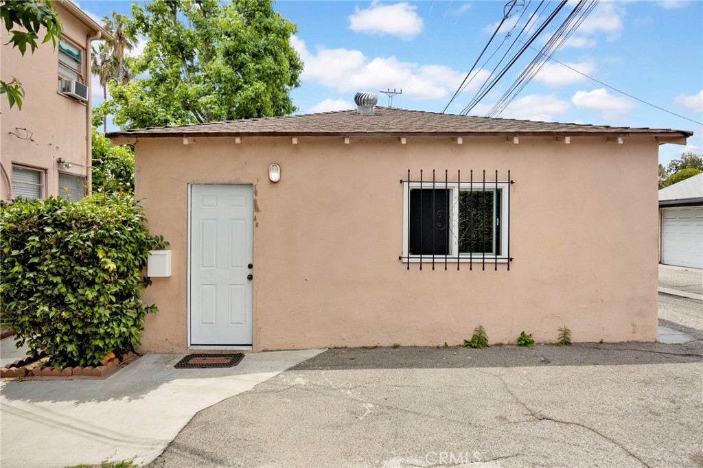 4341 Laurel Canyon Blvd