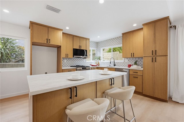 Detail Gallery Image 10 of 38 For 7355 Vineyard Ave, Rancho Cucamonga,  CA 91730 - 4 Beds | 2 Baths