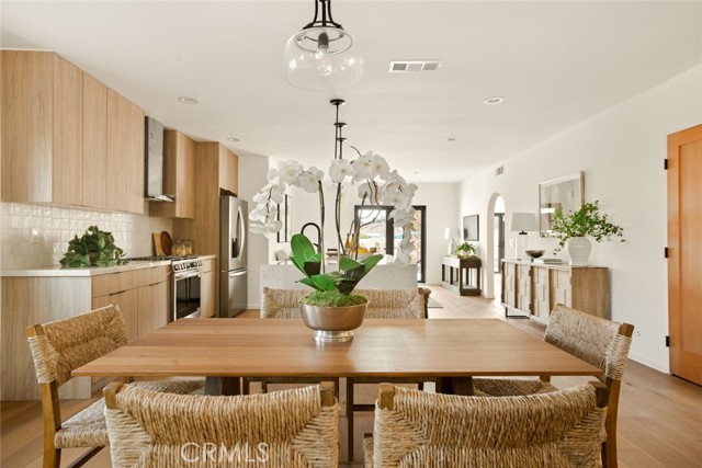 Detail Gallery Image 8 of 37 For 6652 Hough St, Los Angeles,  CA 90042 - 3 Beds | 3 Baths