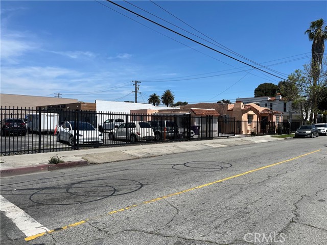 2000 Pacific Avenue, Long Beach, California 90806, ,Multi-Family,For Sale,Pacific,IV24073484