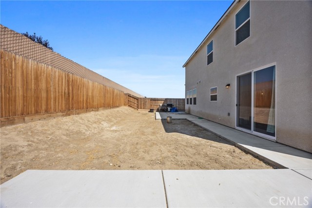 Detail Gallery Image 4 of 4 For 9110 Winding Stream Ave, Bakersfield,  CA 93311 - 4 Beds | 3 Baths