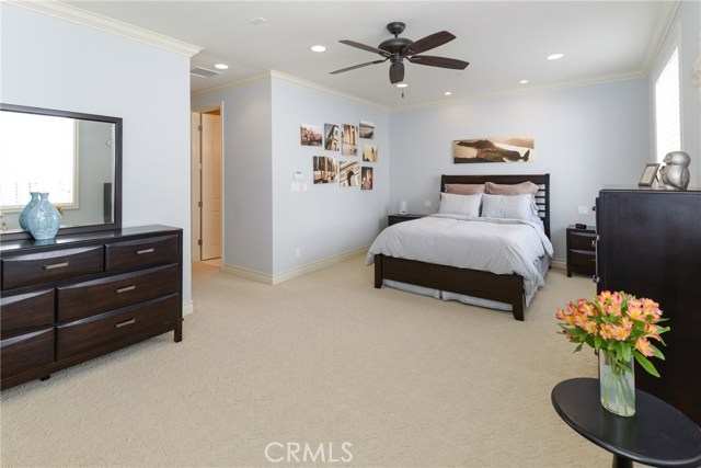 129 Broadway, Redondo Beach, California 90277, 3 Bedrooms Bedrooms, ,3 BathroomsBathrooms,Residential,Sold,Broadway,PV17006440