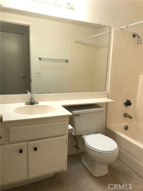 Detail Gallery Image 13 of 15 For 24372 Rimview Rd, Moreno Valley,  CA 92557 - 3 Beds | 2 Baths