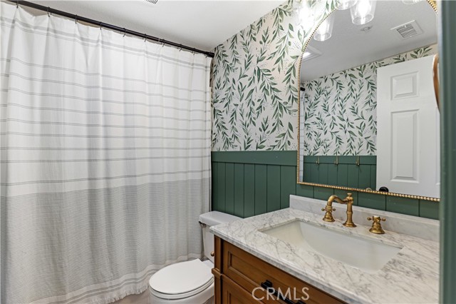 Detail Gallery Image 11 of 21 For 19 Garrison Loop, Ladera Ranch,  CA 92694 - 3 Beds | 2 Baths