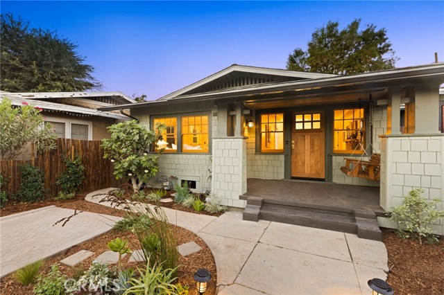 215 Branch Street, Los Angeles CA: https://media.crmls.org/medias/2f30131e-d640-4f76-8f39-ebebf12bf2c1.jpg
