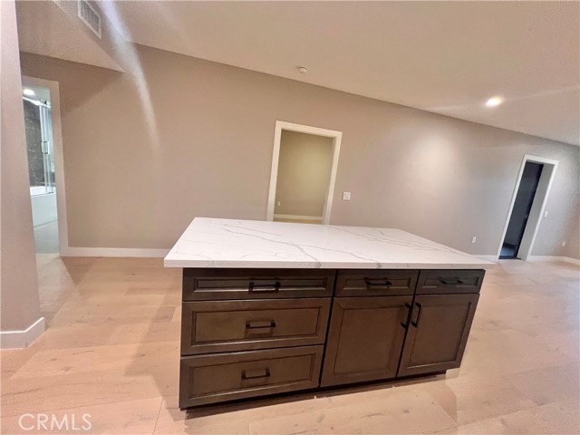 Detail Gallery Image 12 of 36 For 39 S Los Robles Ave, Pasadena,  CA 91101 - 1 Beds | 1 Baths