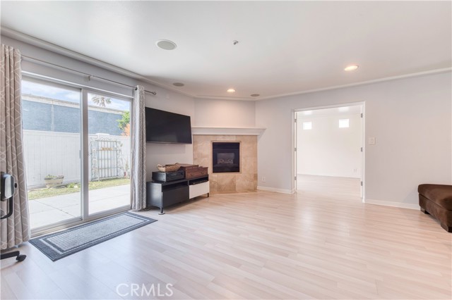 Detail Gallery Image 45 of 57 For 627 N Lucia Ave #B,  Redondo Beach,  CA 90277 - 4 Beds | 3/1 Baths