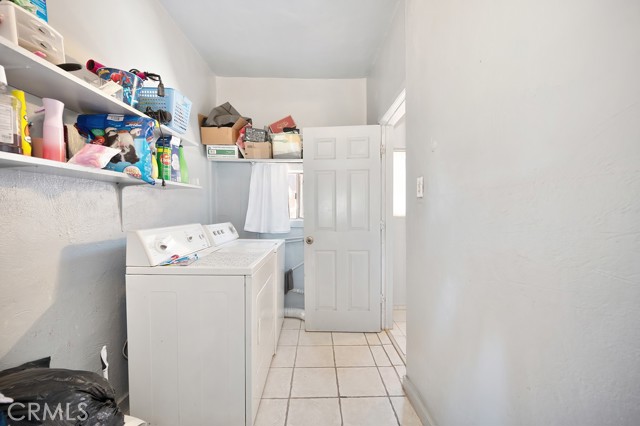 1107 B Street, Brawley CA: https://media.crmls.org/medias/2f323217-bf91-47ff-8f7b-da0f0d187d02.jpg