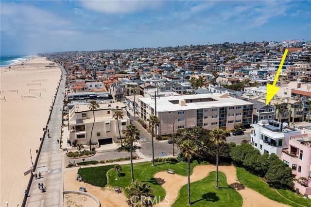 49 15th Street # A, Hermosa Beach, California 90254, 4 Bedrooms Bedrooms, ,2 BathroomsBathrooms,Residential Lease,For Rent,49 15th Street # A,CRSB24167637