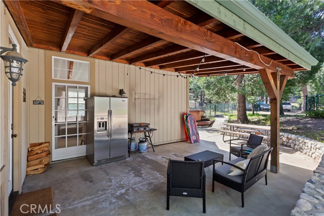 Detail Gallery Image 29 of 40 For 858 Grass Valley Rd, Lake Arrowhead,  CA 92352 - 4 Beds | 2/1 Baths