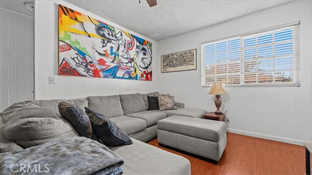 Detail Gallery Image 11 of 26 For 17547 Granada, Fontana,  CA 92335 - 3 Beds | 2 Baths