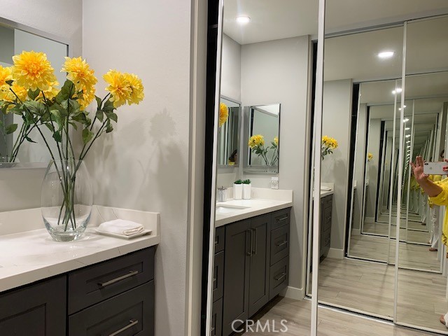 118 Streamwood, Irvine CA: https://media.crmls.org/medias/2f3467e5-36d3-4d7f-915a-6f78b88f20c4.jpg