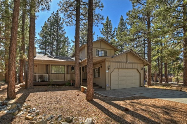 Detail Gallery Image 1 of 45 For 423 Pine View Dr, Big Bear City,  CA 92314 - 3 Beds | 2 Baths