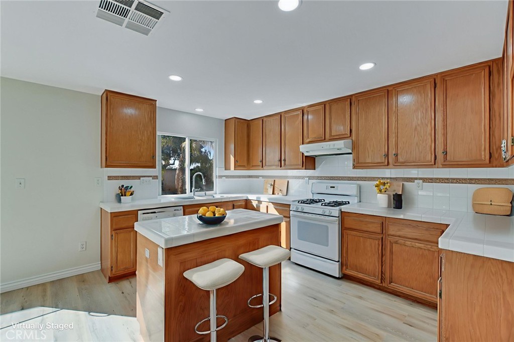 MLS #IV25270136 image #10