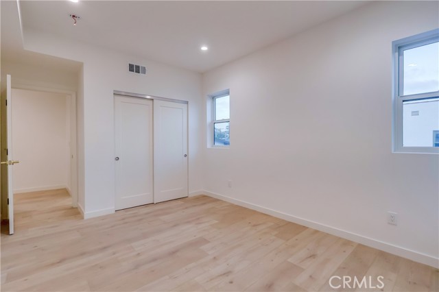 Image 14 of 19 For 3415 Bellevue Avenue