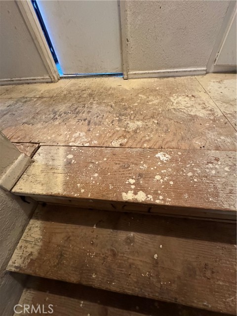 Detail Gallery Image 11 of 13 For 823 E Avenue J9, Lancaster,  CA 93535 - 4 Beds | 3 Baths