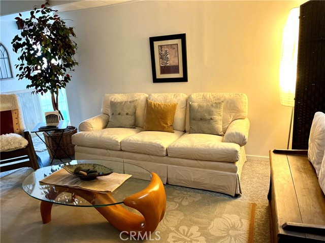 601 N Kirby Street, Hemet CA: https://media.crmls.org/medias/2f359563-c9a5-4267-8de4-cb27dd9281ff.jpg