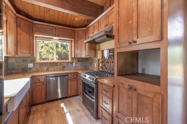 Detail Gallery Image 10 of 42 For 1113 Michael Ave, Big Bear City,  CA 92314 - 4 Beds | 2/1 Baths