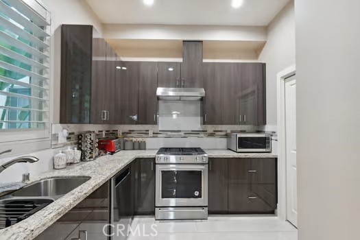 Detail Gallery Image 7 of 37 For 7160 W Dovewood Ln, Fresno,  CA 93723 - 7 Beds | 6 Baths