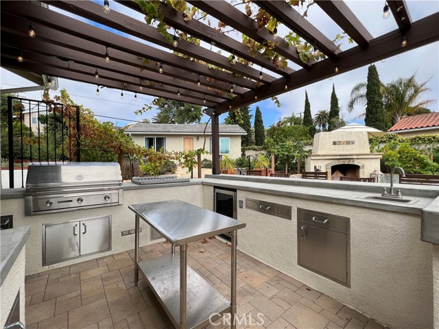 2600 Palos Verdes Drive, Palos Verdes Estates, California 90274, 4 Bedrooms Bedrooms, ,2 BathroomsBathrooms,Residential,Sold,Palos Verdes,PV22162994