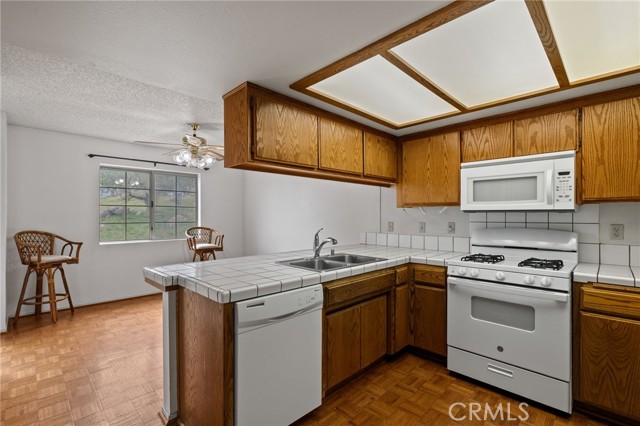 Detail Gallery Image 31 of 63 For 18520 Glenview Ct, Tehachapi,  CA 93561 - 3 Beds | 3/1 Baths