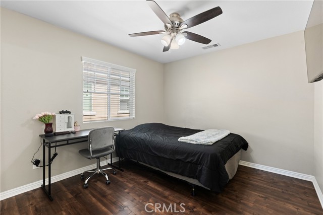 691 Lourdes Lane, Rialto CA: https://media.crmls.org/medias/2f3692d4-471f-4f45-8446-464dcda25b87.jpg