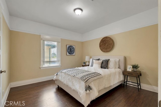 Detail Gallery Image 7 of 11 For 2913 Brighton Ave, Los Angeles,  CA 90018 - 4 Beds | 2/1 Baths