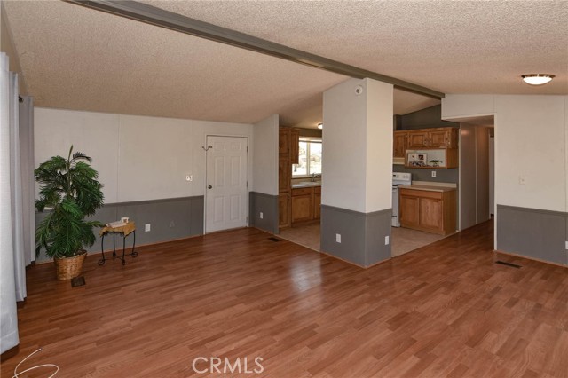 Detail Gallery Image 12 of 45 For 1732 Surrey Ave, Yucca Valley,  CA 92284 - 2 Beds | 2 Baths